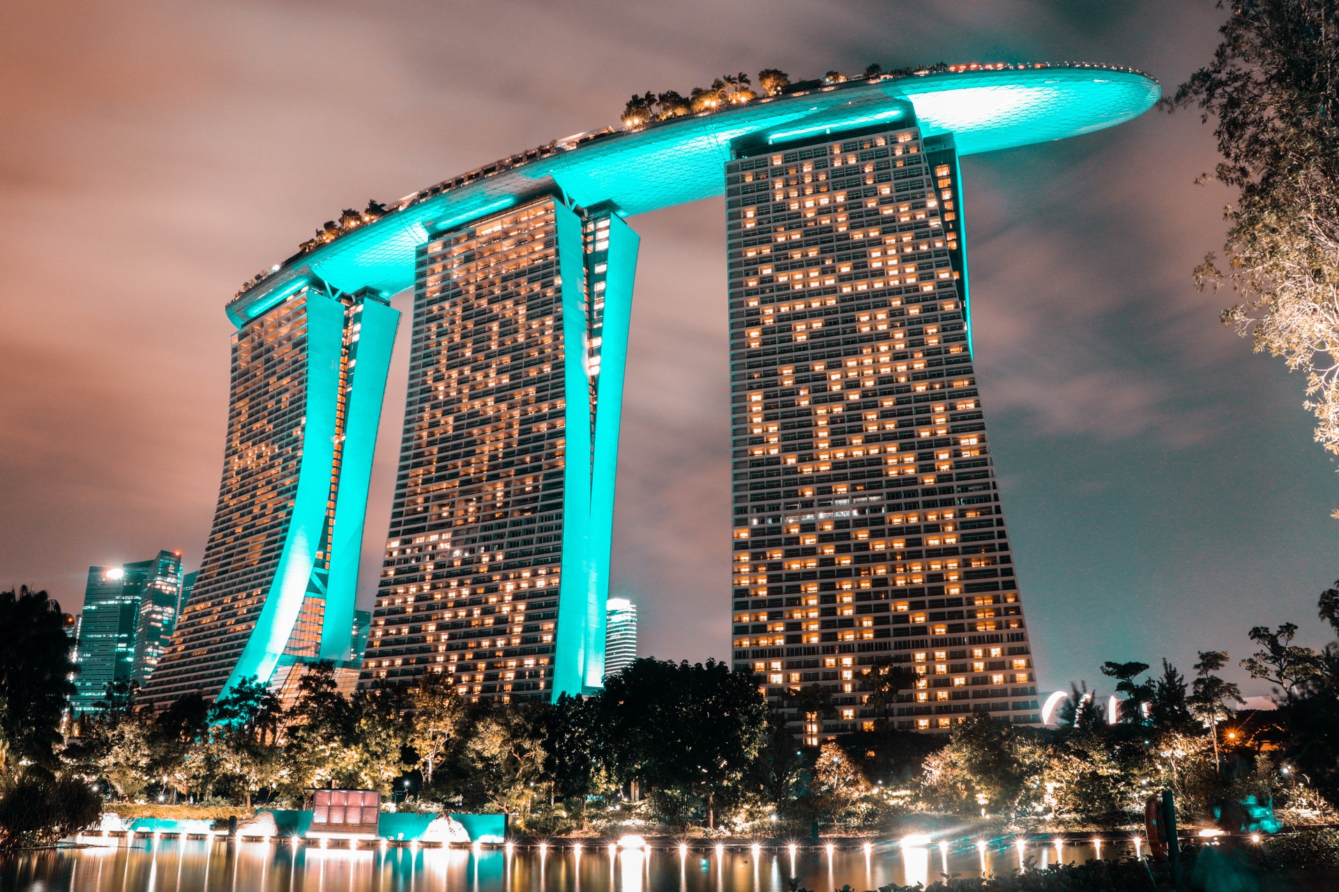 Singapore | LeoClassifieds.com