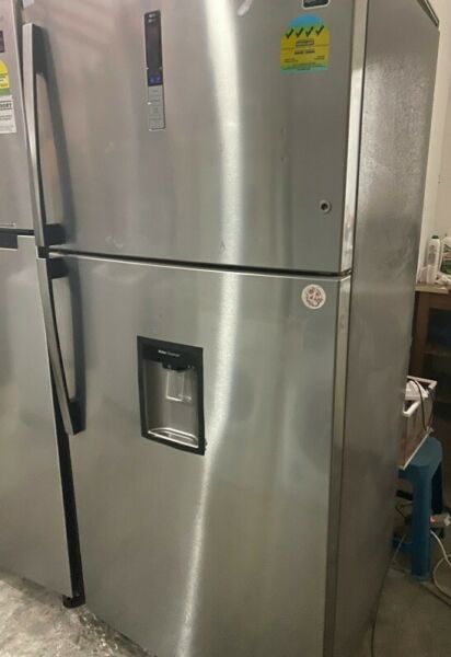 Samsung (560L) 2 doors Huge refrigerator / fridge ($680 + Free Delivery & 2mths warranty)
